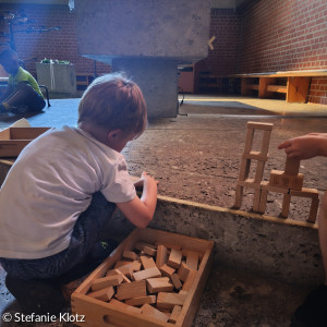 Wir bauen die Kirche nach
